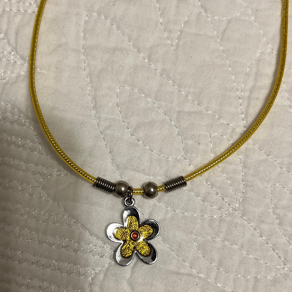 Unbranded Yellow Flower Necklace